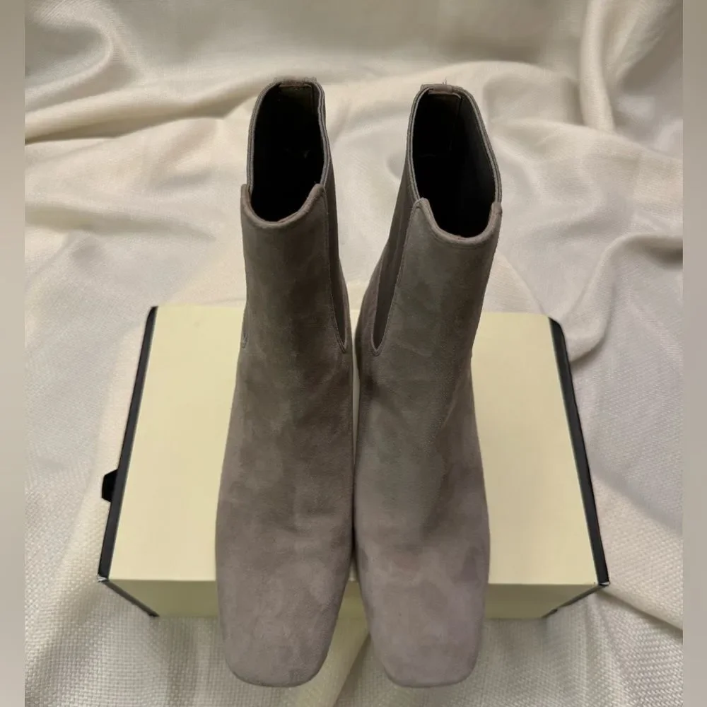 NWOT Vince. Grey suede square toe low block heel Chelsea boots size 7.5 or 38
